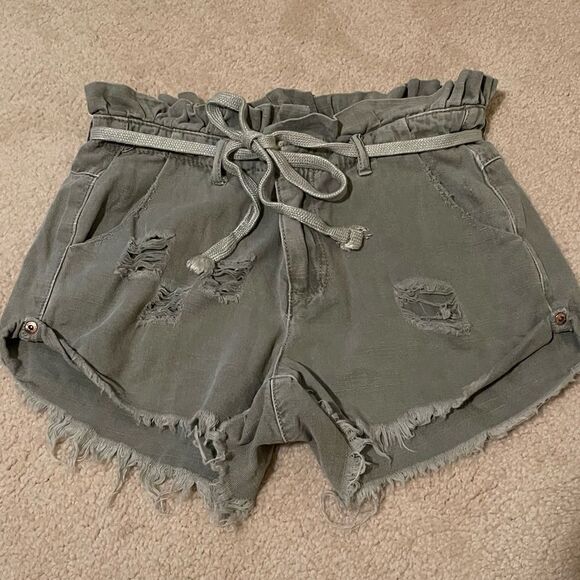 Dance Marvel Army Green Cargo Shorts - Picture 2 of 8